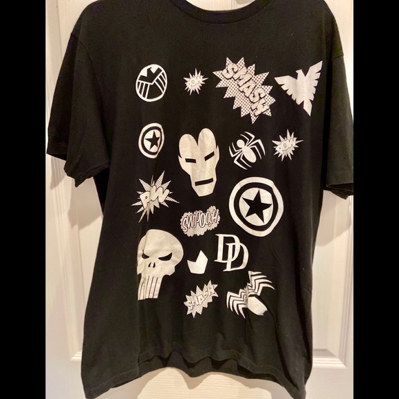 Marvel Other - Marvel Comics Men’s Tee Classic Heroes XL